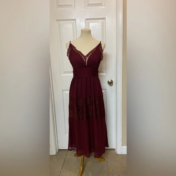 MOON RIVER Sabrina lace Midi Dress Boho Fairy Revolve Goth Romantic Fall Sz Sm - Picture 1 of 13